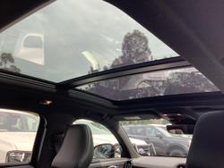 2022 Volvo XC40 T5 R-Design