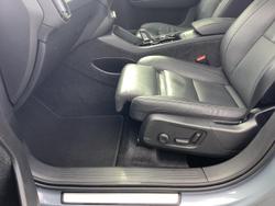 2022 Volvo XC40 T5 R-Design