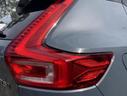 2022 Volvo XC40 T5 R-Design