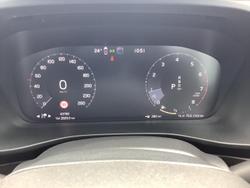 2022 Volvo XC40 T5 R-Design