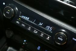 2019 Toyota Hilux SR5