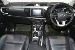 2019 Toyota Hilux SR5