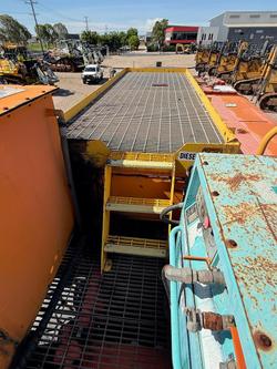 2009 Hitachi Ah 400D