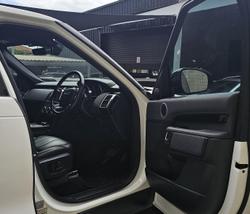 2017 Land Rover Discovery TD6 SE Series 5 MY17 4X4 Dual Range Fuji White