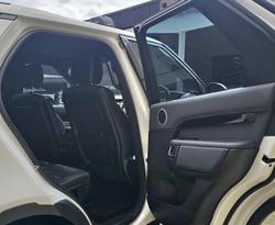 2017 Land Rover Discovery TD6 SE Series 5 MY17 4X4 Dual Range Fuji White