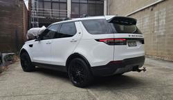 2017 Land Rover Discovery TD6 SE Series 5 MY17 4X4 Dual Range Fuji White