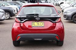 2024 Toyota Yaris Ascent Sport