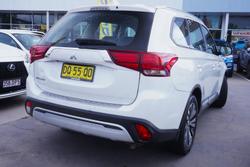 2019 Mitsubishi Outlander ES