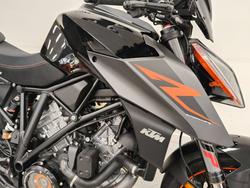 2017 Ktm 1290 SUPER DUKE R Black