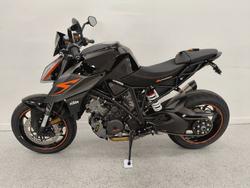 2017 Ktm 1290 SUPER DUKE R Black