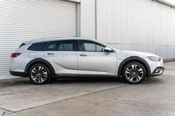 2018 Holden Calais V