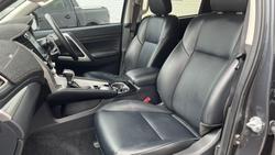 2022 Mitsubishi Pajero Sport Exceed