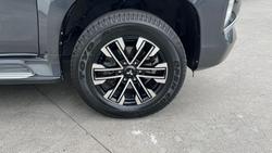 2022 Mitsubishi Pajero Sport Exceed