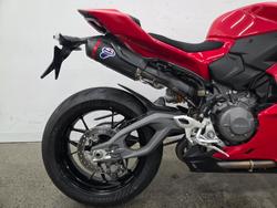 2025 DUCATI PANIGALE V2 S Red