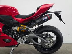 2025 DUCATI PANIGALE V2 S Red