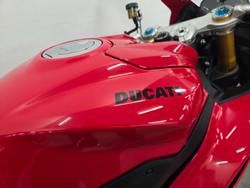 2025 DUCATI PANIGALE V2 S Red
