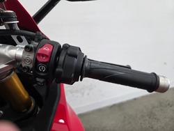 2025 DUCATI PANIGALE V2 S Red