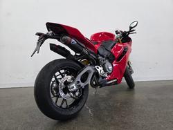2025 DUCATI PANIGALE V2 S Red