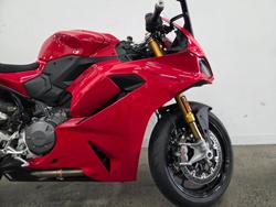 2025 DUCATI PANIGALE V2 S Red