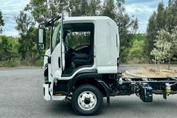 2025 Isuzu F Series FRR 110-240 AM R52