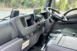 2025 Isuzu F Series FRR 110-240 AM R52