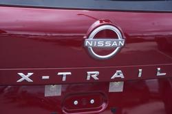 2025 Nissan X-TRAIL ST