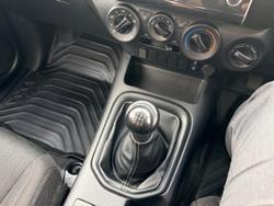 2020 Toyota Hilux SR