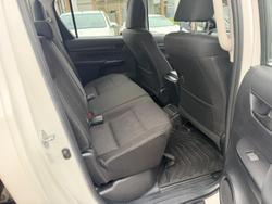 2020 Toyota Hilux SR