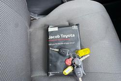 2018 Toyota Hiace Commuter