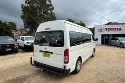 2018 Toyota Hiace Commuter