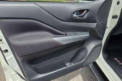 2024 Nissan Navara ST D23 MY24 4X4 Dual Range White