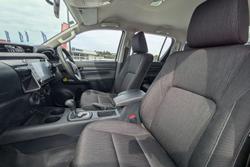 2020 Toyota Hilux SR