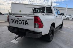 2020 Toyota Hilux SR