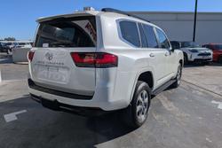 2024 Toyota Landcruiser VX