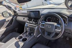2024 Toyota Landcruiser VX