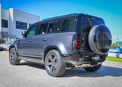 2023 Land Rover Defender 110 D300 X-Dynamic HSE