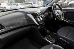 2017 Hyundai Accent Active