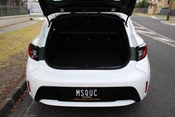 2022 Toyota Corolla Ascent Sport Hybrid ZWE219R Glacier White