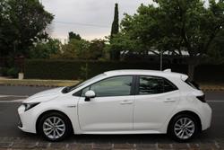 2022 Toyota Corolla Ascent Sport Hybrid ZWE219R Glacier White