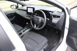 2022 Toyota Corolla Ascent Sport Hybrid ZWE219R Glacier White