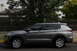 2022 Mitsubishi Outlander ES ZM MY22.5 Titanium