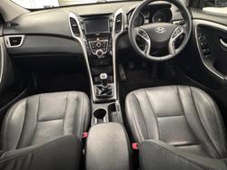 2016 Hyundai i30 Active X GD4 Series II MY17 Phantom Black