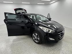 2016 Hyundai i30 Active X GD4 Series II MY17 Phantom Black