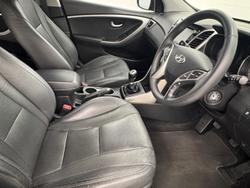 2016 Hyundai i30 Active X GD4 Series II MY17 Phantom Black