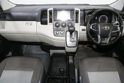 2020 Toyota Hiace Commuter