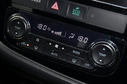 2017 Mitsubishi Outlander LS