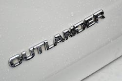 2017 Mitsubishi Outlander LS