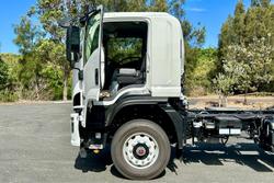 2026 Isuzu F Series FVL 260-300 AT R67