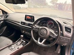 2017 Mazda 3 SP25 GT