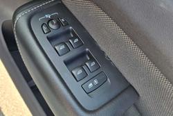 2022 Volvo XC60 B6 R-Design